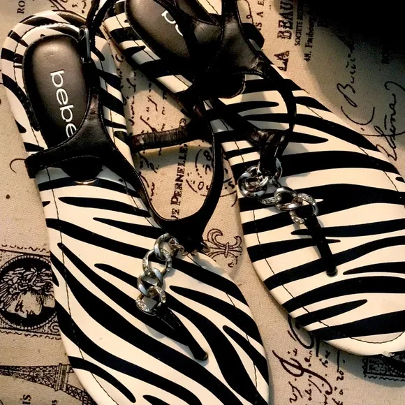 Bebe sandal - Picture 1 of 10